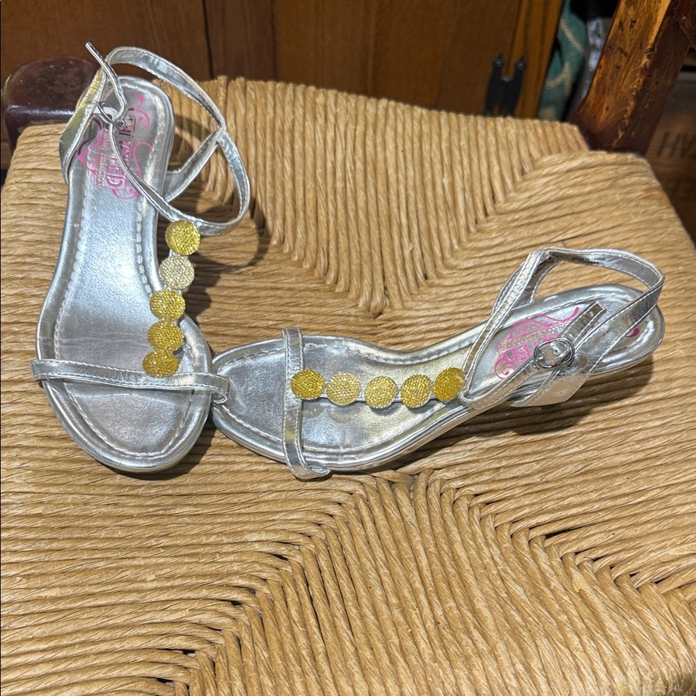Silver and Gold Strappy Sandals🔥💥